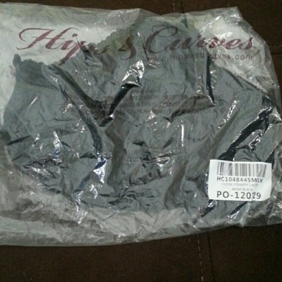 Olivia Strappy Lace Bra - Picture 2 of 2